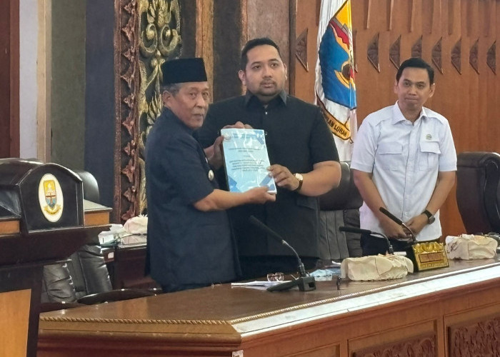 DPRD Provinsi Jambi Gelar Rapat Paripurna terkait Pandangan Umum Fraksi Terhadap Nota Pengantar LKPJ Gubernur 