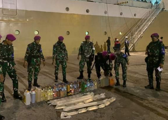 Cegah Terjadinya Tindak Kejahatan, TNI AL Amankan Total 120 Liter Miras Tanpa Izin di Pelabuhan Ambon