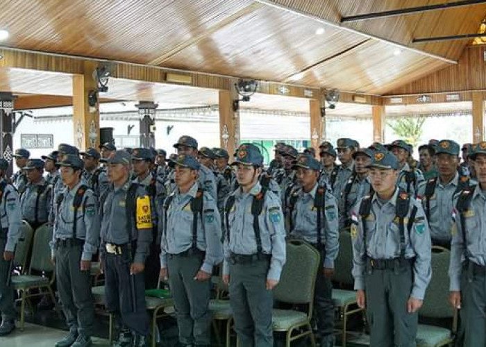 Pelatihan dan Pengukuhan Satlinmas Muara Bulian Batanghari