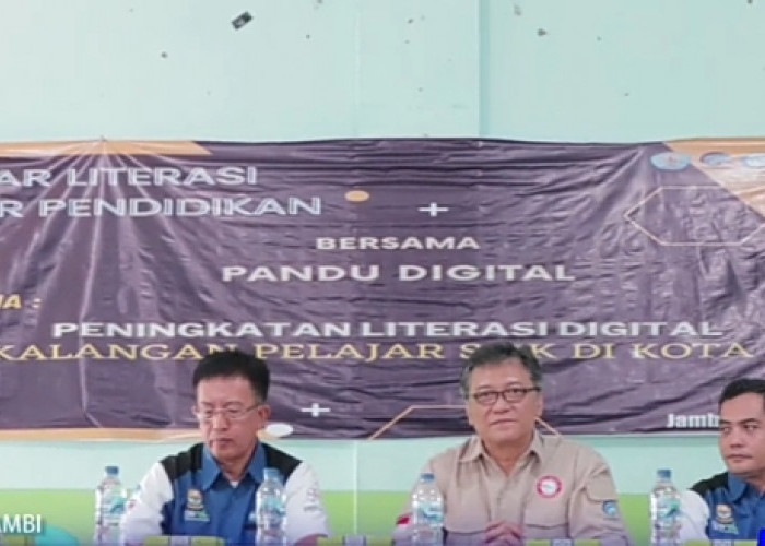 Seminar Literasi Bersama Pandu Digital