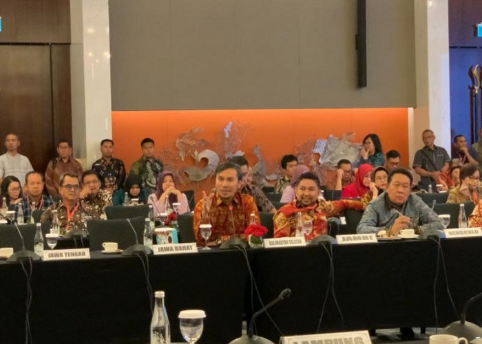 Bersama Ketua DPRD Seluruh Indonesia, Edi Purwanto Hadiri Rakernas ADPSI dan ASDEPSI