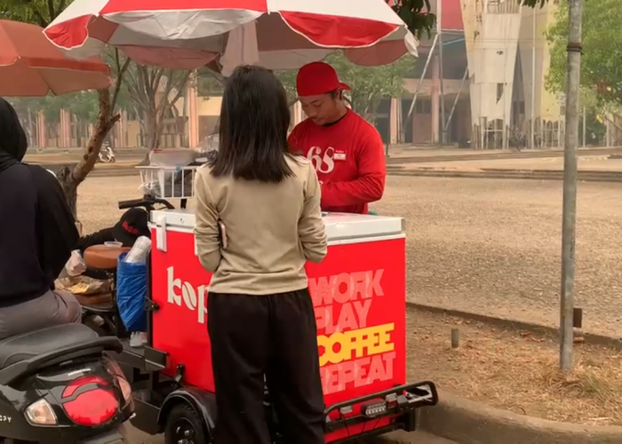 Dari Anak Muda hingga Orang Dewasa, Kopi Keliling Tetap Jadi Pilihan