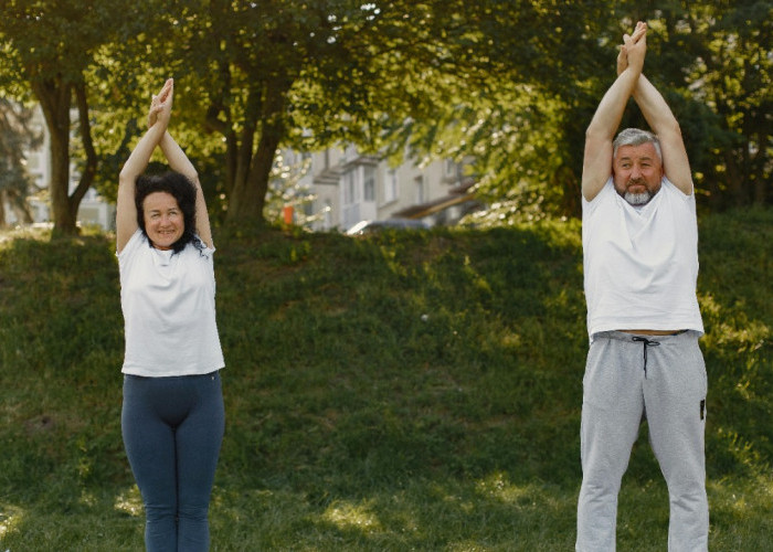 Tips Menjaga Kebugaran Jemaah Haji Lansia Jelang Keberangkatan