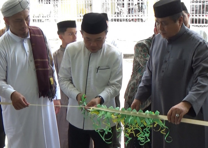 Gubernur Al Haris Resmikan Santri Mart, Dukung Kemandirian Ekonomi Pondok Pesantren di Kota Jambi