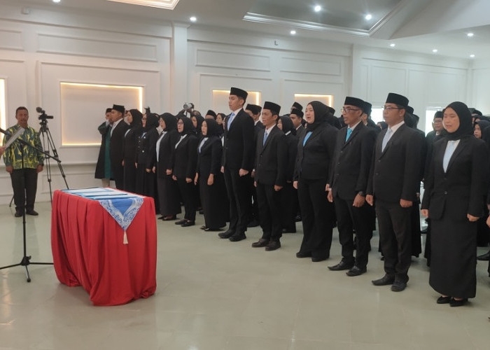 96 Pejabat Tanjabtim Dilantik, 19 Guru Dapat Amanah sebagai Kepala Sekolah