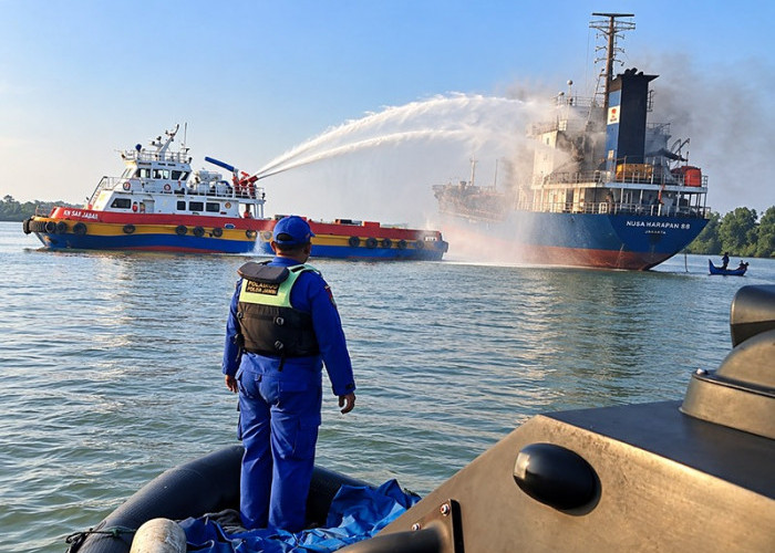 Kapal Tanker MT Nurhasanah Lima Terbakar di Perairan Tanjabtim, 5 Kru Mengalami Luka Bakar