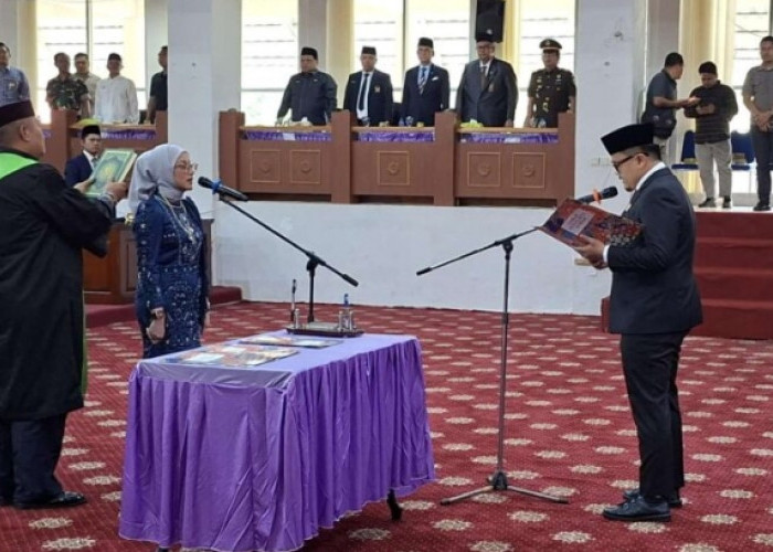 Wike Efrilla Resmi Dilantik sebagai Anggota DPRD Merangin, Wabup A. Khafidh Harap Amanah