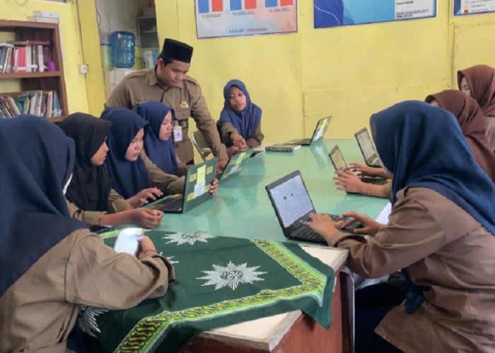 SMA Muhammadiyah 1 Kota Jambi Fasilitasi Sarana Prasarana dalam Menunjang Gagasan Digitalisasi Siswa