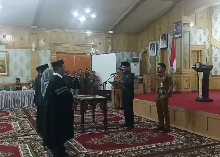 Bupati Hurmin Lantik Tiga Pejabat Eselon II dan 56 Kepala Sekolah