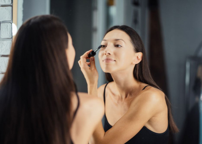 Wajah Fresh Seharian! Ini Cara No Makeup Makeup Look yang Tahan Lama untuk ke Kampus