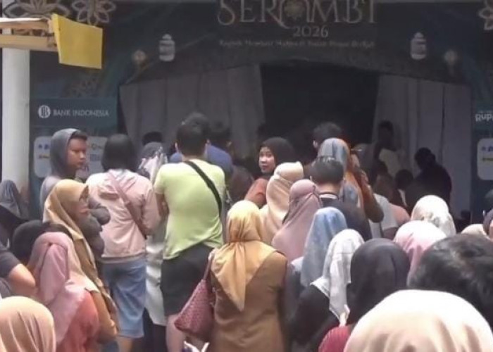 Tradisi Penukaran Uang untuk Lebaran Idulfitri Ramai Diburu Warga