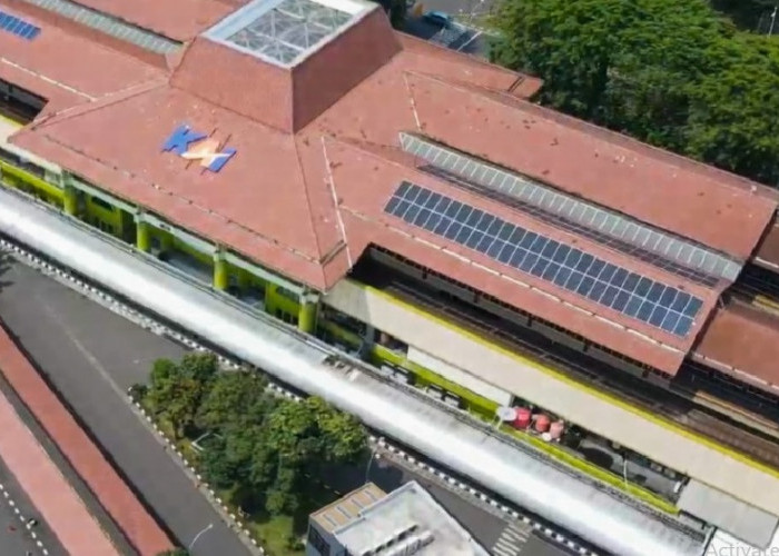 Kurangi Emisi Karbon, KAI Resmikan PLTS di 40 Stasiun dan 2 Balai Yasa
