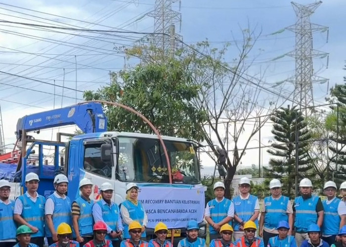 PLN Babel Kirim 21 Personel dan Peralatan Dukung Pemulihan Kelistrikan Pasca Bencana di Aceh