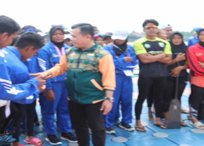 Gubernur Al Haris Lepas Atlet Dayung PODSI Jambi Menuju PRA PON XXI