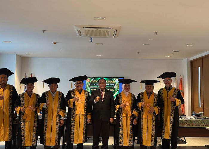 Tahun Ajaran Baru, Penjualan Seragam Sekolah di Kuala Tungkal Turun hingga 50 Persen