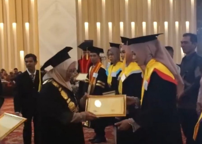 429 Mahasiswa Universitas Batanghari Mengikuti Wisuda Ke-55 Tahun 2024