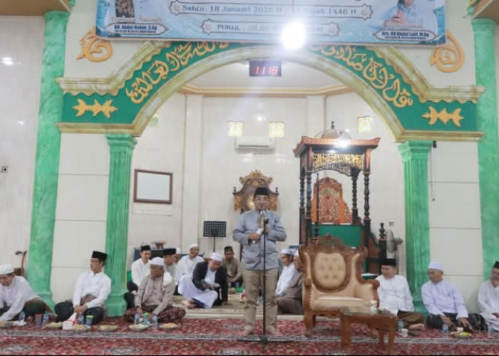 Hadiri Haul Ulama dan Peringatan Isra Mi'raj Nabi Muhammad SAW, Bupati Anwar Sadat Serukan Peningkatan