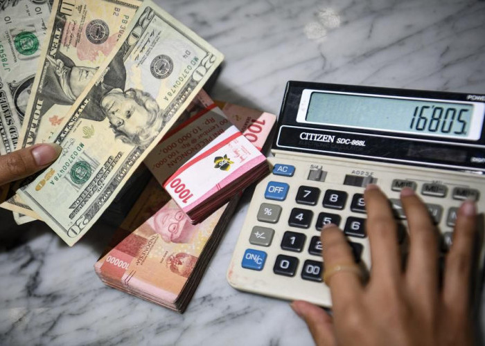 Sentimen Rupiah Dipengaruhi Turunnya Harga Minyak Mentah Brent