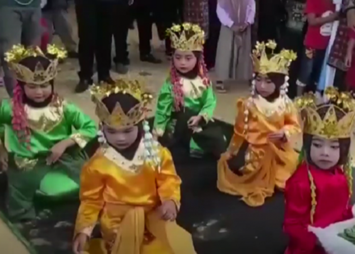 Raden Najmi PJ Bupati Membuka Kegiatan Gebyar Hari Anak Nasional PAUD di Bahar Utara