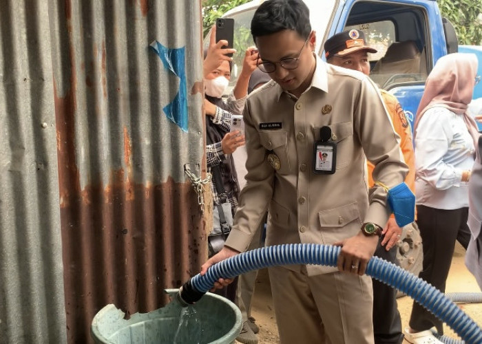 Pemkot Jambi Salurkan Air Bersih untuk Warga Terdampak Kekeringan
