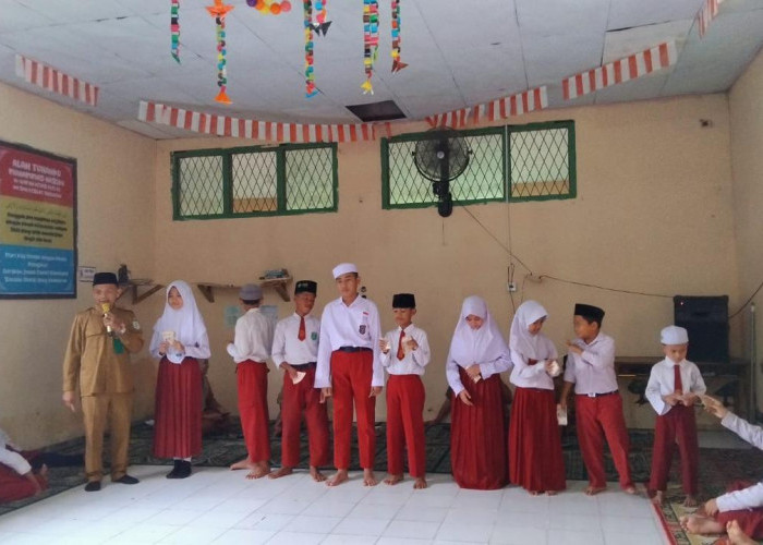 Aktivitas Belajar Kembali Dimulai, SD Islam Nurul Wahid Kota Jambi Gelar Halal Bihalal Usai Libur Lebaran