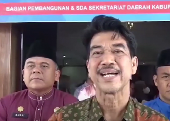 PJ Bupati Raden Najmi Pimpin Rapat Evaluasi Laporan dan Pembangunan 2024