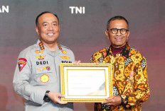 Wakapolri Terima Disway Award, Polri Tegaskan Komitmen Perkuat Kepercayaan Publik dan Sinergi Media