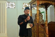 Sholat Id di Durian Lecah, Bupati M. Syukur Temukan Jembatan Rusak, Minta Dinas PU Segera Perbaiki