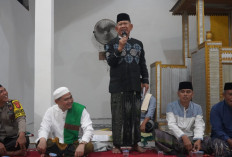 Prioritaskan Perbaikan Jalan, Wabup A. Khafidh Awali Safari Ramadan di Tabir Barat