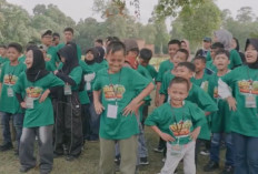 50 Pelajar Gembira Ikuti Field Trip NBT Coal Group ke Candi Muaro Jambi