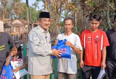 Serahkan Bantuan Kebakaran, Bupati Anwar Sadat Ingatkan Warga Waspada Listrik