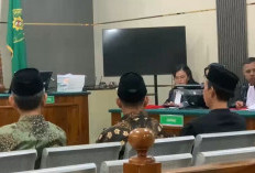 Tiga Terdakwa Korupsi Dana Subsidi Tirta Pengabuan Jalani Sidang Perdana