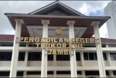 Sidang Korupsi Pengadaan Bahan Kimia PDAM Tirta Mayang Kembali Ditunda