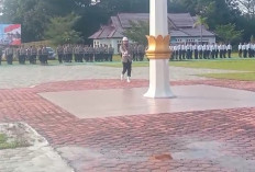 Puncak HUT Bhayangkara ke-80, Polres Sarolangun Gelar Upacara dan Salurkan Bantuan Sosial  
