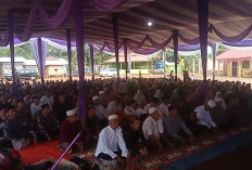 Hesnidar Haris Beri Tausiah di Ponpes Al Aziziah 