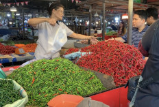 Harga Cabai di Pasar Angso Duo Mulai Turun, Pembeli Lebih Ramai