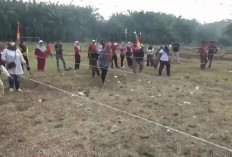 Semarak HUT ke-81 RI, Emak-Emak Adu Ketangkasan dalam Beragam Lomba Kemerdekaan