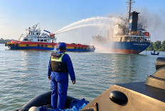 Kapal Tanker MT Nurhasanah Lima Terbakar di Perairan Tanjabtim, 5 Kru Mengalami Luka Bakar