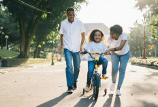 7 Tips Agar Anak Berani Mencoba Hal Baru untuk Tumbuh Percaya Diri