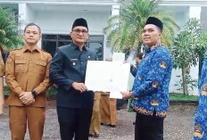 188 CPNS Angkatan 2024 di Sarolangun Terima SK PNS dari Bupati Hurmin