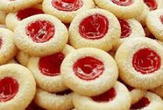 Thumbprint Strawberry Lumer dan Renyah, Ide Isi Toples Lebaran yang Praktis