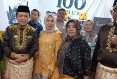 Jambi Expo 26, Gubernur dan Bupati Minum Teh Kayu Aro di Gerai Teh PTPN