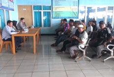 Kapolres Sosialisasikan Keselamatan Berlayar kepada Nelayan dan Nahkoda di Pelabuhan Kuala Tungkal