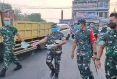 Danrem 042/Garuda Putih Bagikan 6.000 Masker kepada Pengguna Jalan, Waspadai Polusi Udara 