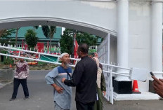 Calon Jemaah Umrah Minta Uang Dikembalikan Utuh