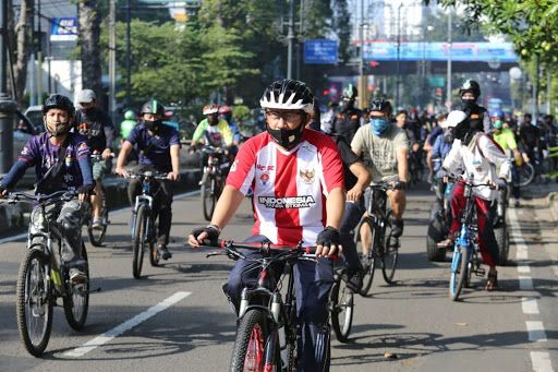 Bersepeda Tetap Aman dari Covid-19, Harus Jaga Jarak 20 Meter