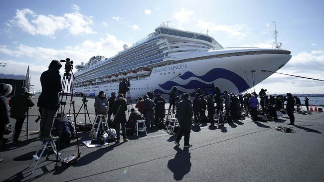 TKI Dilarang Pulang, TKA China kok Bebas Masuk Bintan?