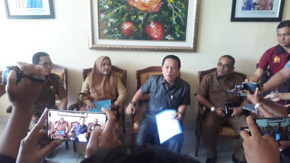 Tangkal Virus Corona, Bupati Syahirsah ajak Masyarakat Minum Jamu