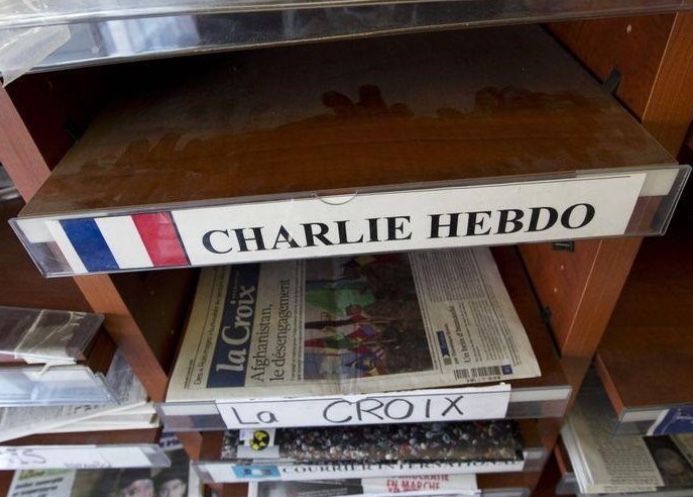 Kembali Publikasikan Kartun Nabi Muhammad, Empat Orang Ditusuk di Kantor Lama Charlie Hebdo