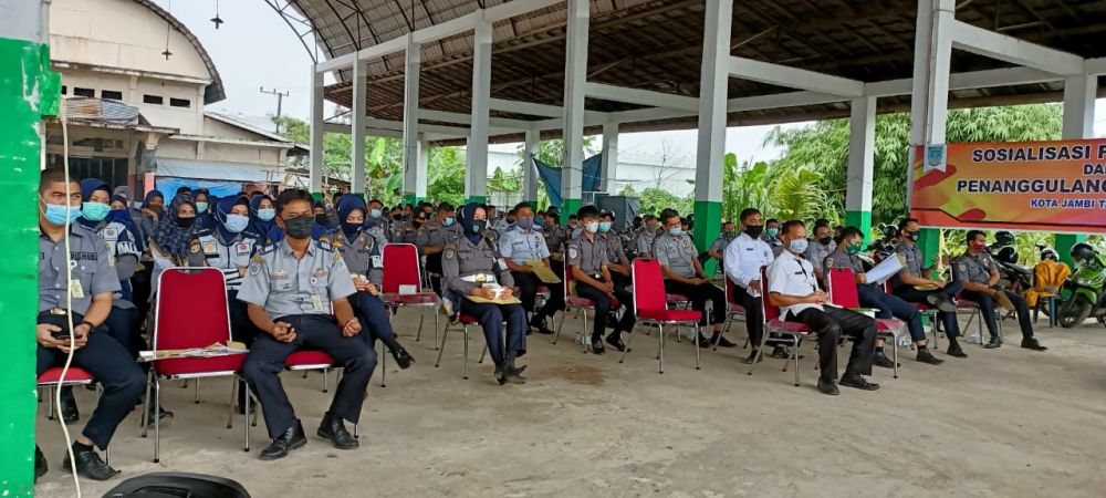 Kesbangpol Kota Jambi Laksanakan tes Urine Dan Juga Sosialisasi di Dishub Kota Jambi